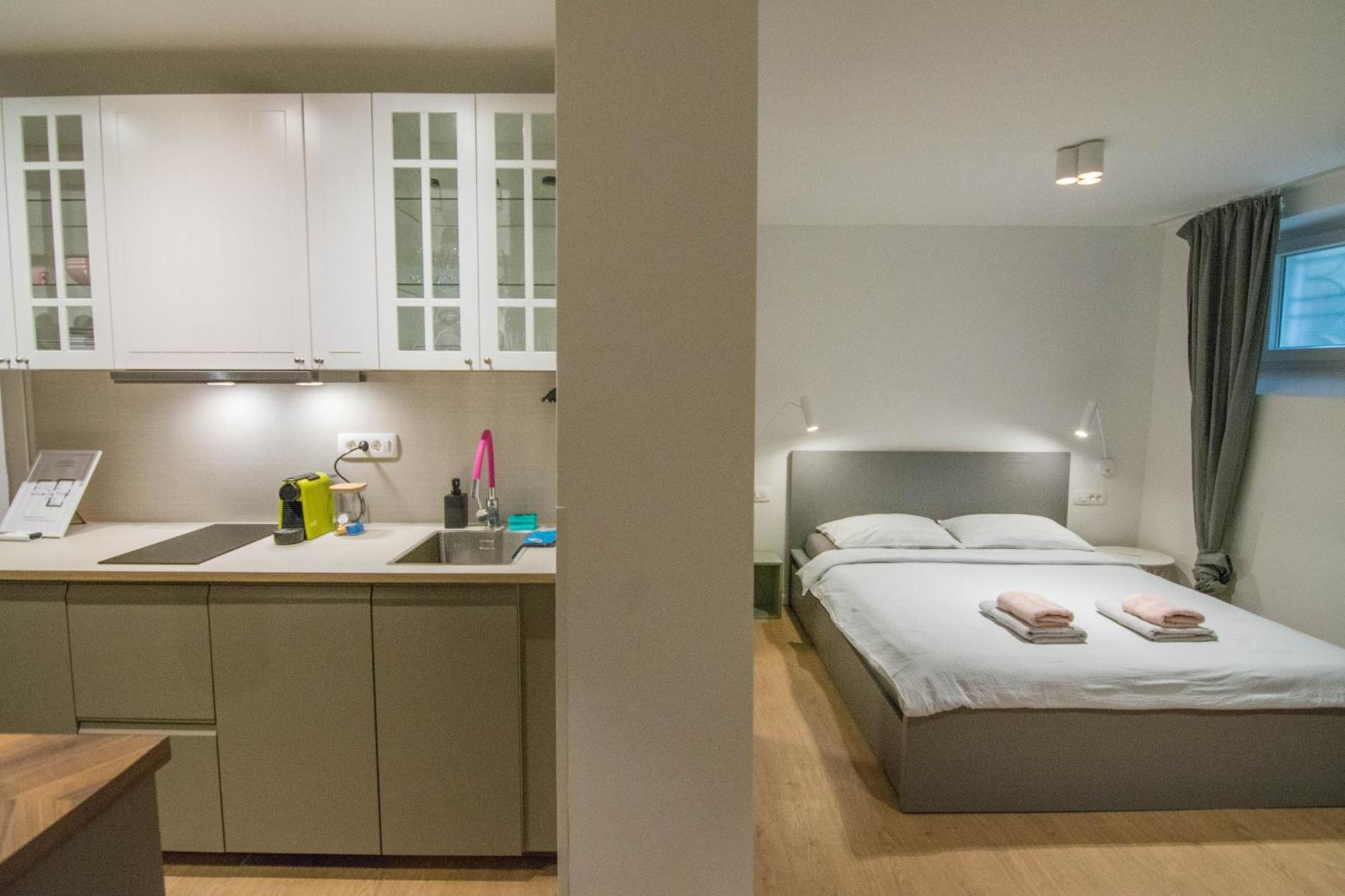 Romiru Rooms And Studio Apartment Split Extérieur photo