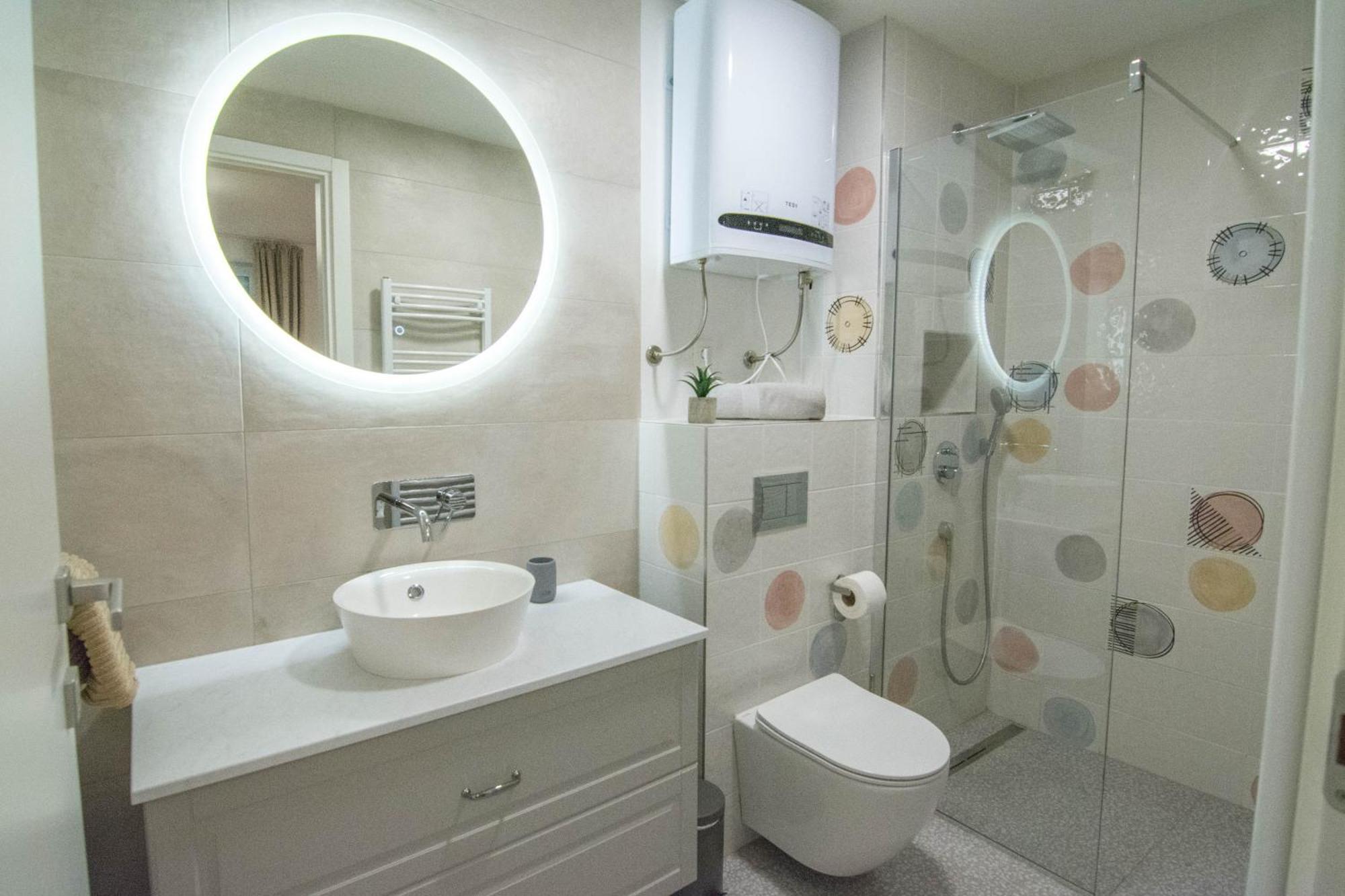 Romiru Rooms And Studio Apartment Split Extérieur photo