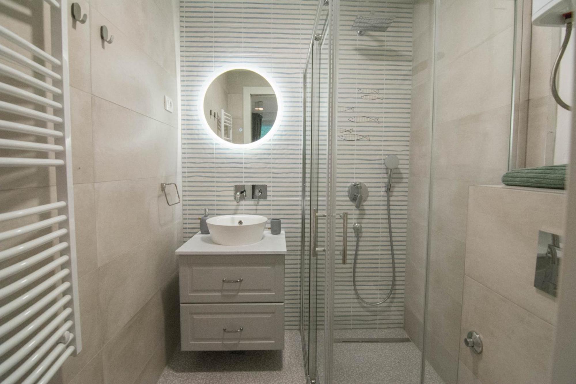 Romiru Rooms And Studio Apartment Split Extérieur photo