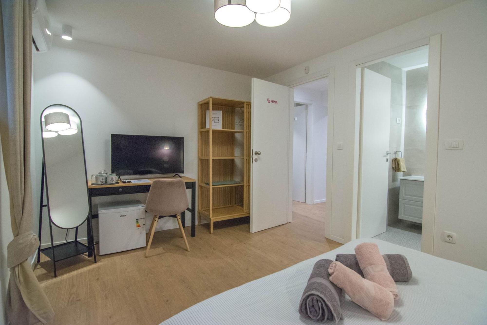 Romiru Rooms And Studio Apartment Split Extérieur photo