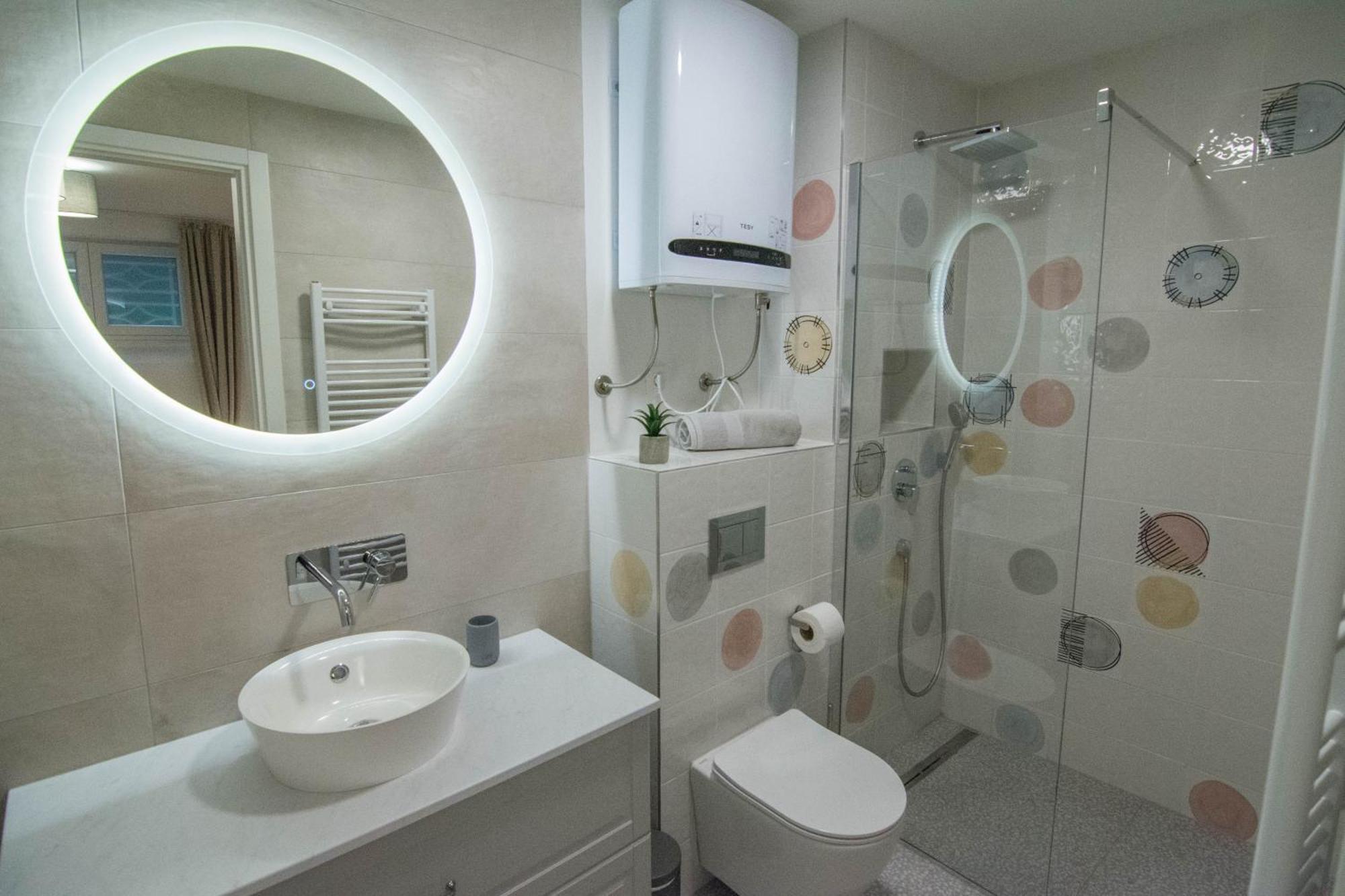 Romiru Rooms And Studio Apartment Split Extérieur photo